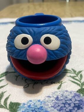 Sesame Street Grover with Pink Nose plastic cup